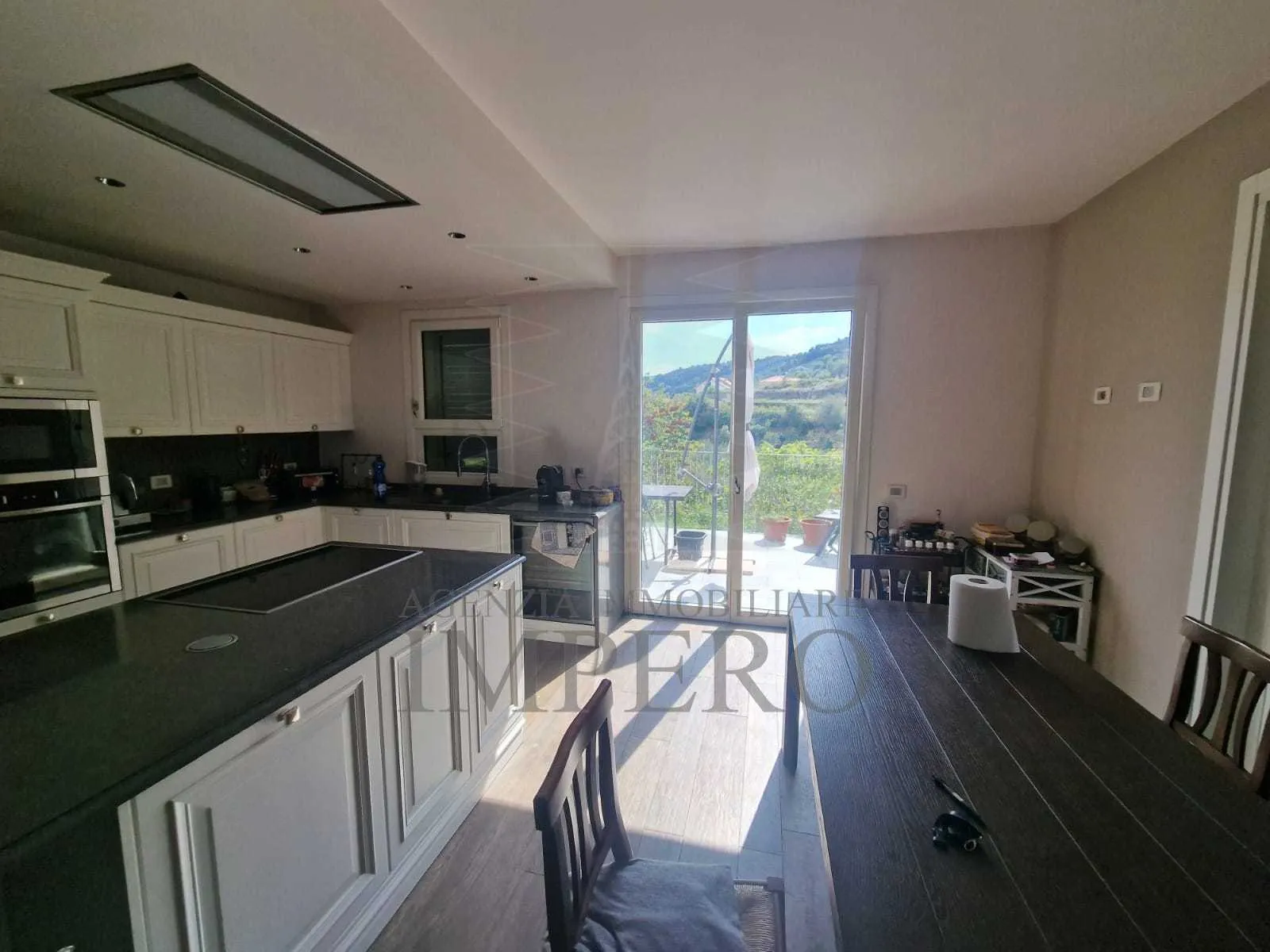 Immagine per Porzione di casa in vendita a Camporosso piazza Mazzini 15