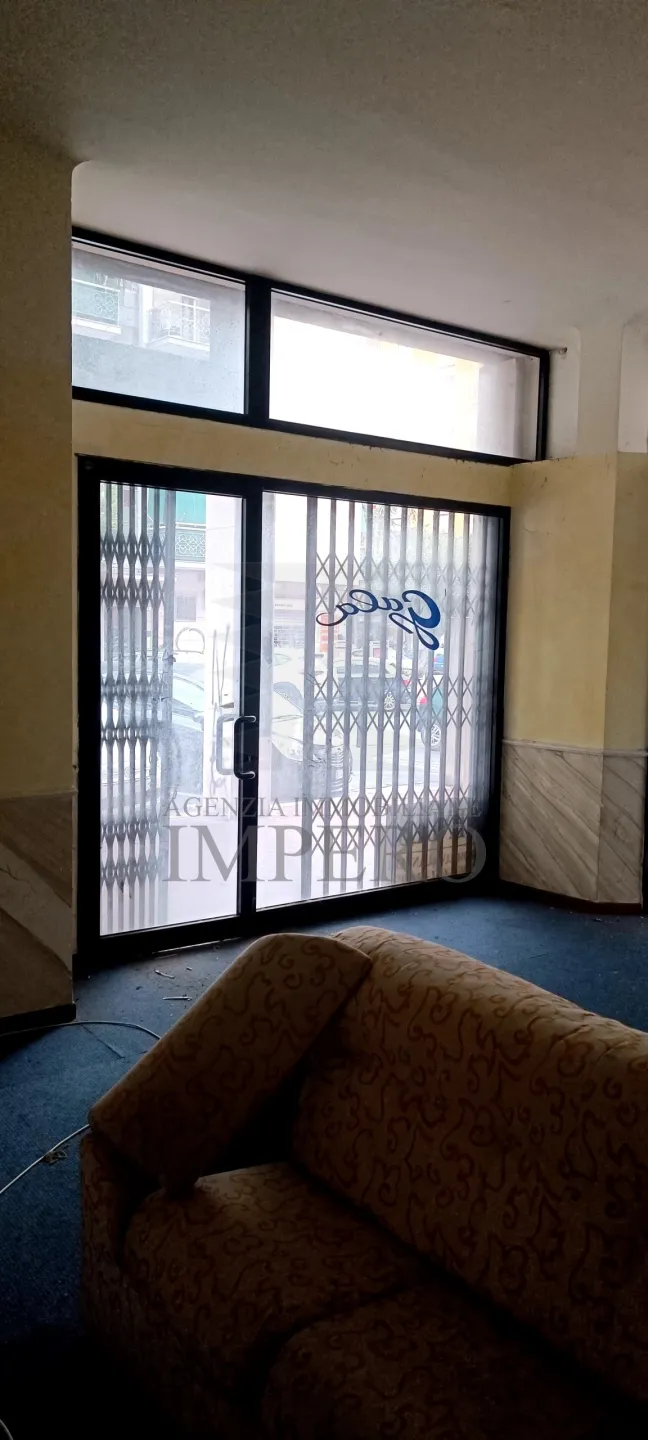 Immagine per Negozio in vendita a Ventimiglia via Filippo Turati