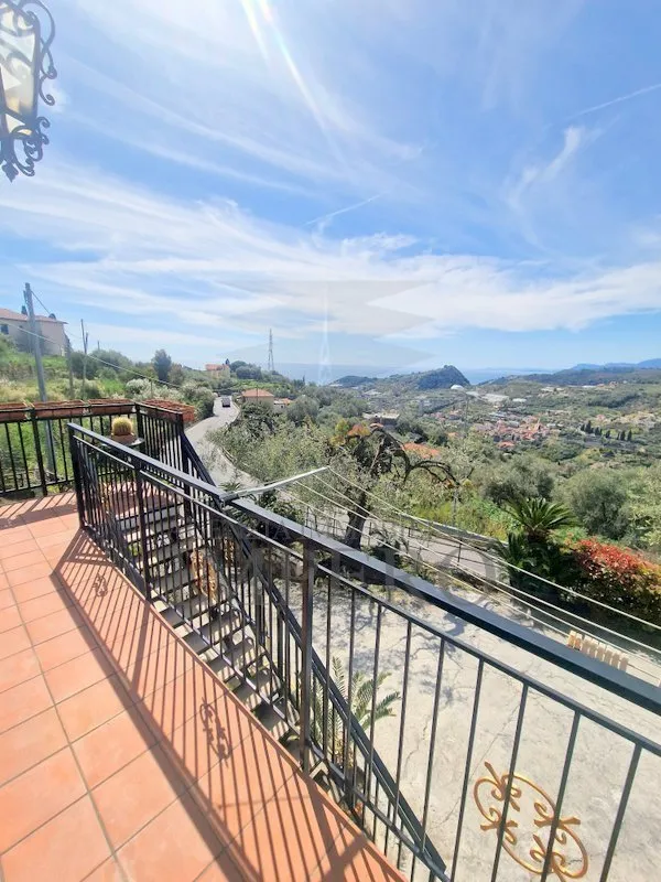 Immagine per Villa in vendita a Bordighera via Generale Vincenzo Rossi 2
