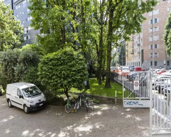 Stanza Milano