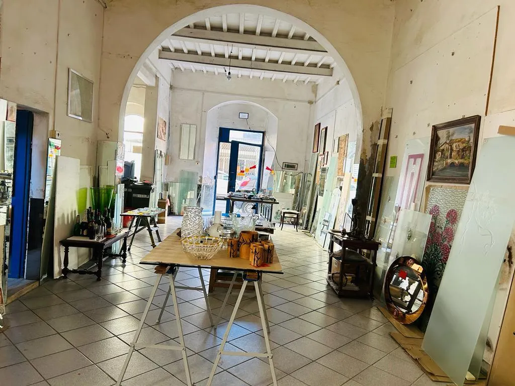 Immagine per Locale commerciale in vendita a Piombino via Carlo Pisacane 78