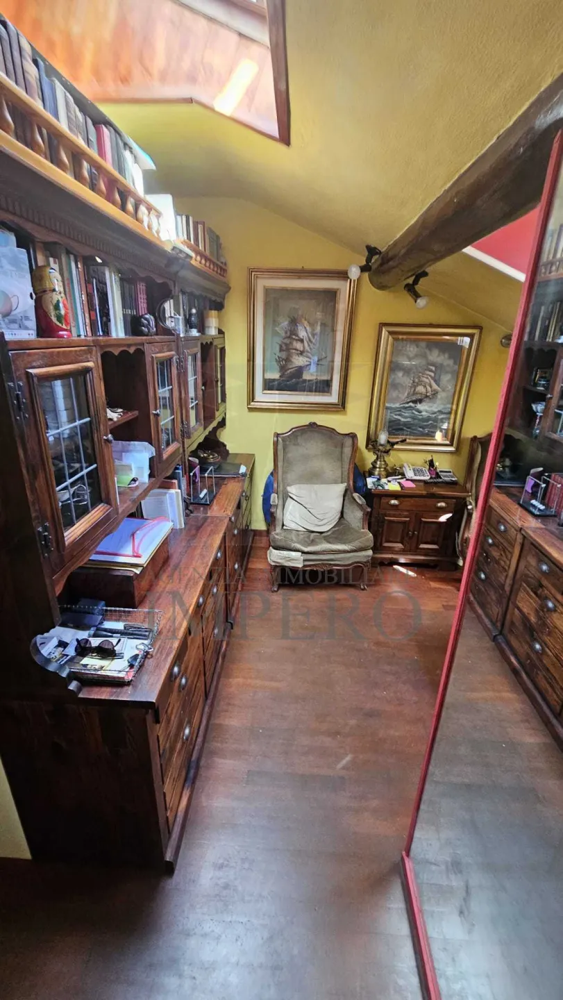 Immagine per Quadrilocale in vendita a Ventimiglia via Camillo Benso Conte Di Cavour
