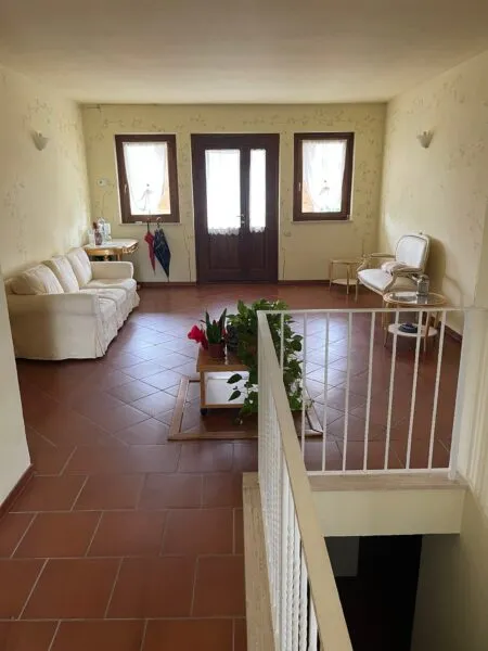Villa via Vocabolo Murotondo, Baschi