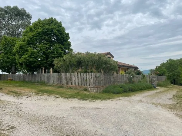 Villa via Vocabolo Murotondo, Baschi