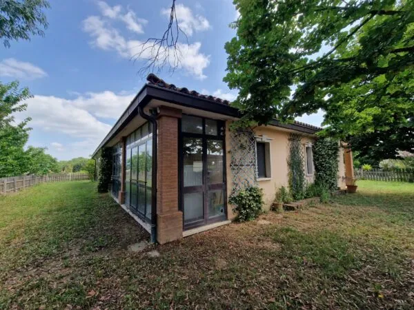 Villa via Vocabolo Murotondo, Baschi