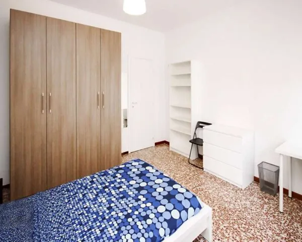 Stanza Milano