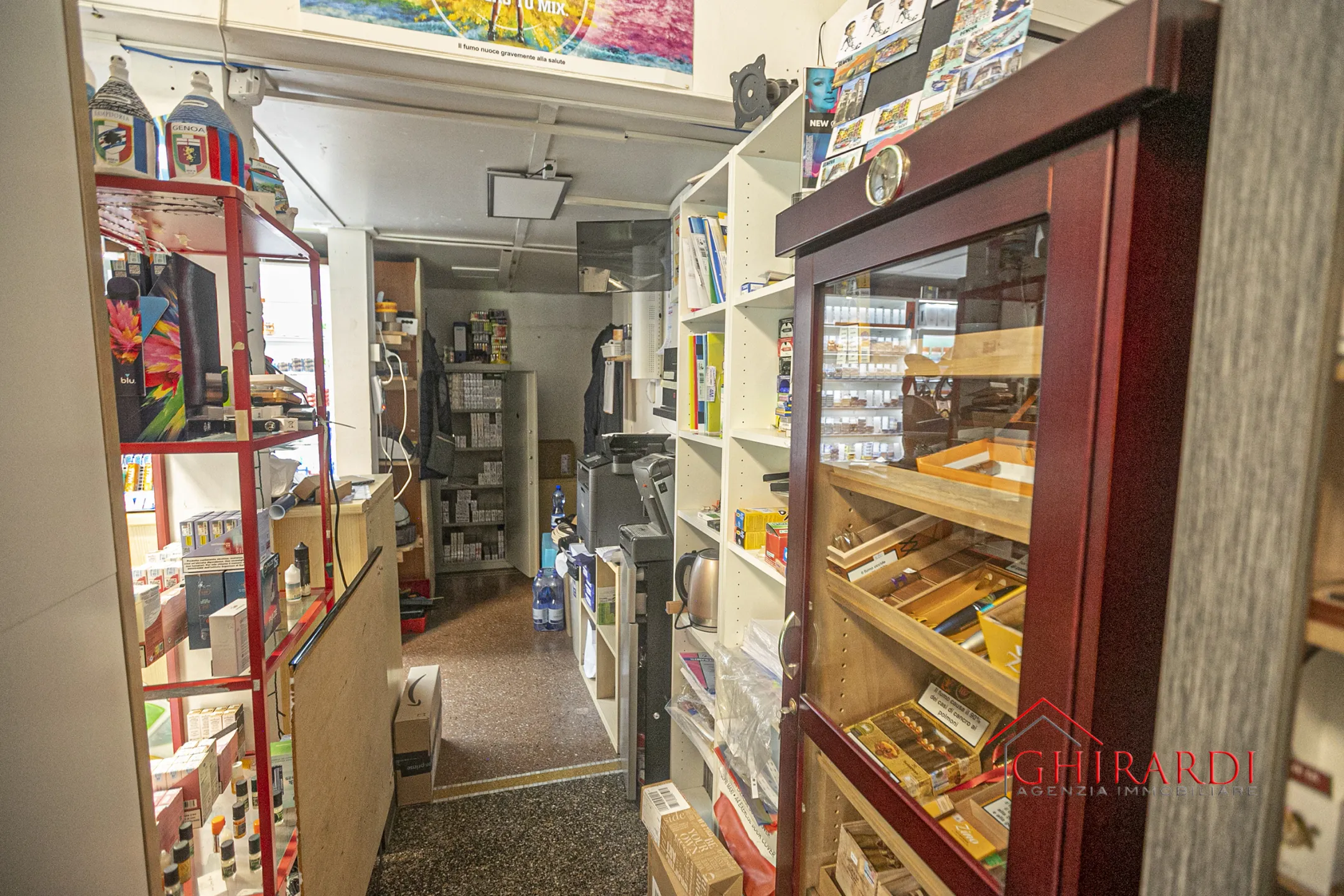 Immagine per Tabaccheria in vendita a Genova via Pacoret De Saint Bon 5R