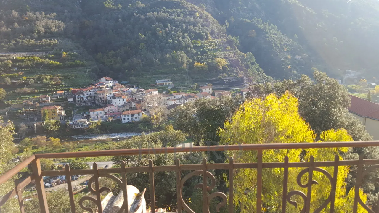 Immagine per Trilocale in vendita a Ventimiglia via Case Brughè snc