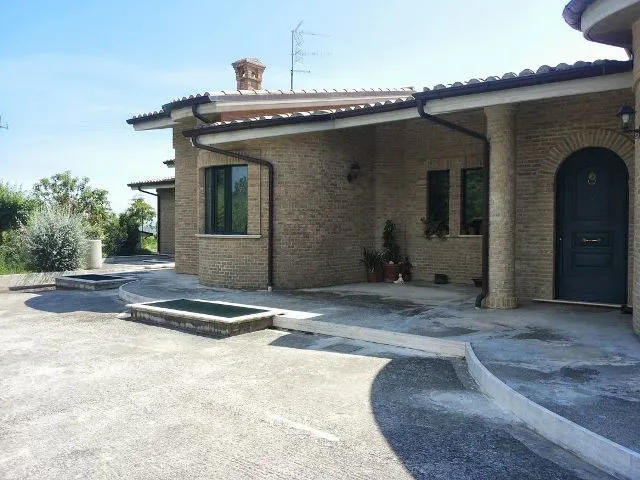 Immagine per Villa in vendita a Monteprandone via Semicentrale