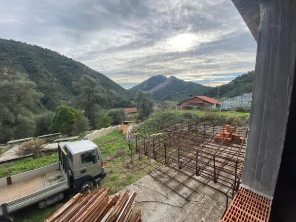 Villa Trifamiliare via Grammondo 6, Calvo, Ventimiglia