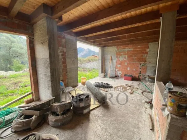Villa Trifamiliare via Grammondo 6, Calvo, Ventimiglia