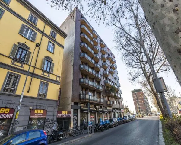 Stanza Milano