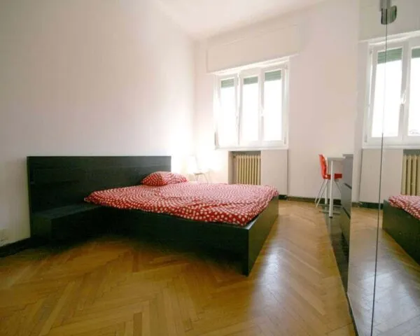 Stanza Milano