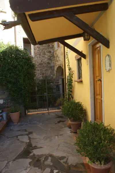 Villa via Annunziata, Luni