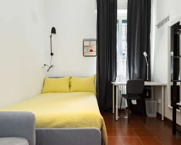 Stanza Milano