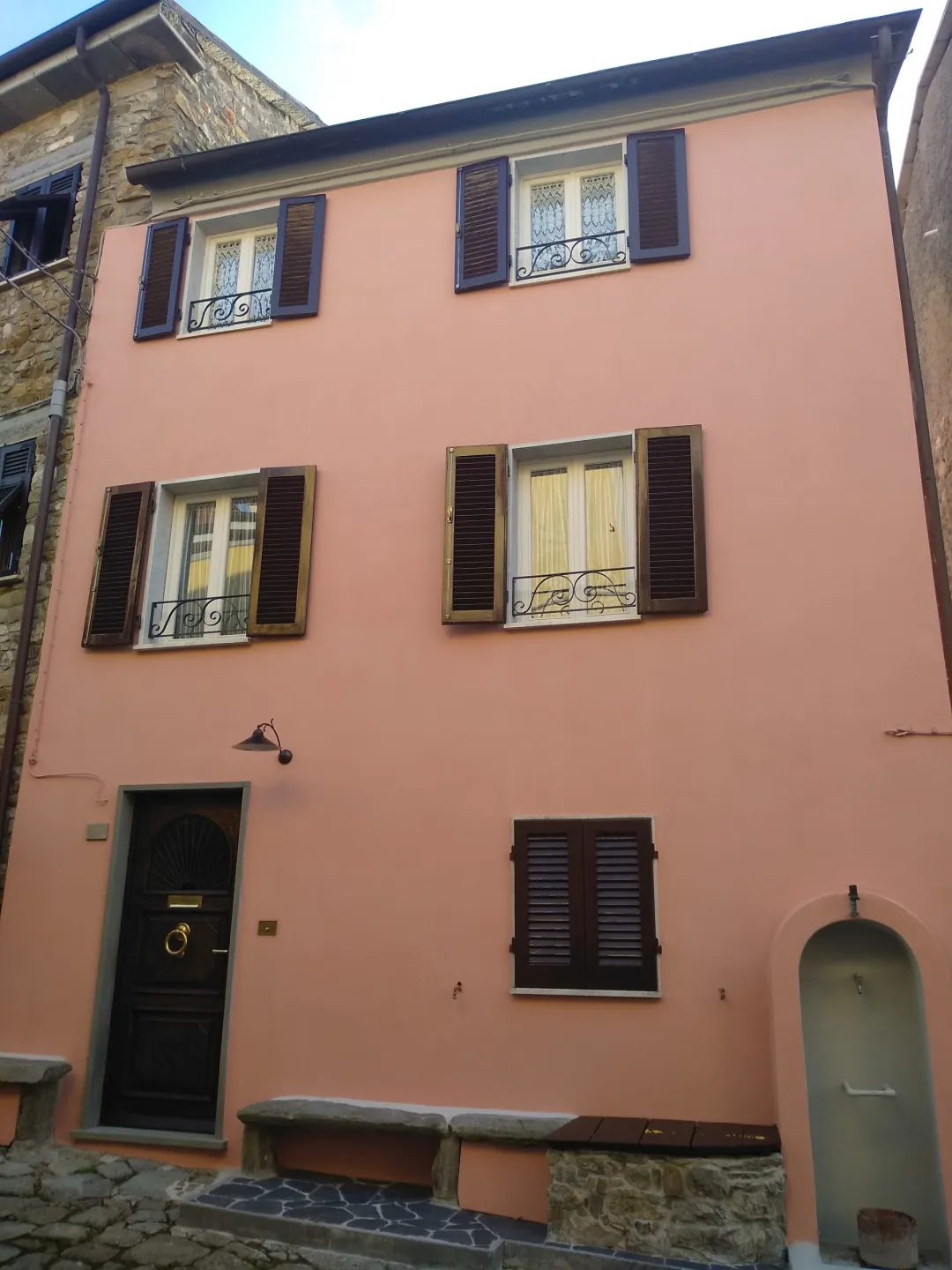 Immagine per casa semindipendente in vendita a Luni piazza Della Chiesa 15