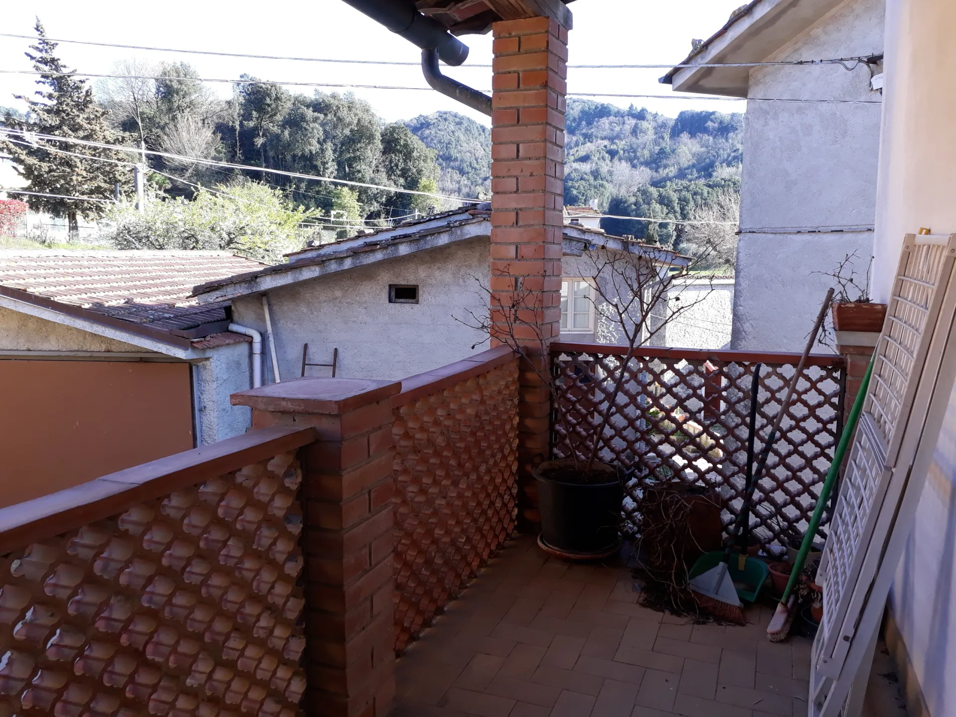Immagine per Terratetto in vendita a Lucca via Per Chiatri