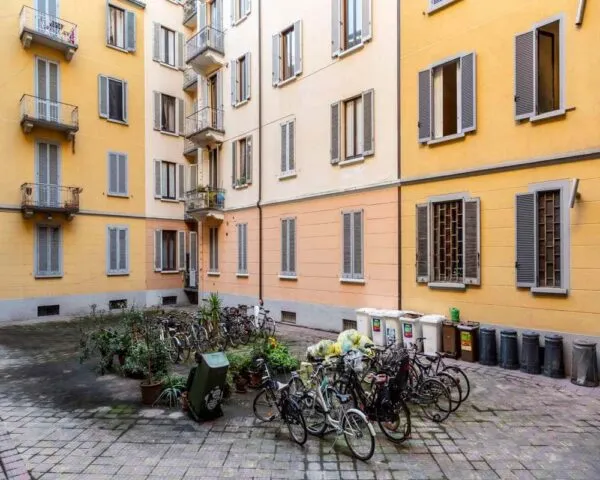Stanza Milano