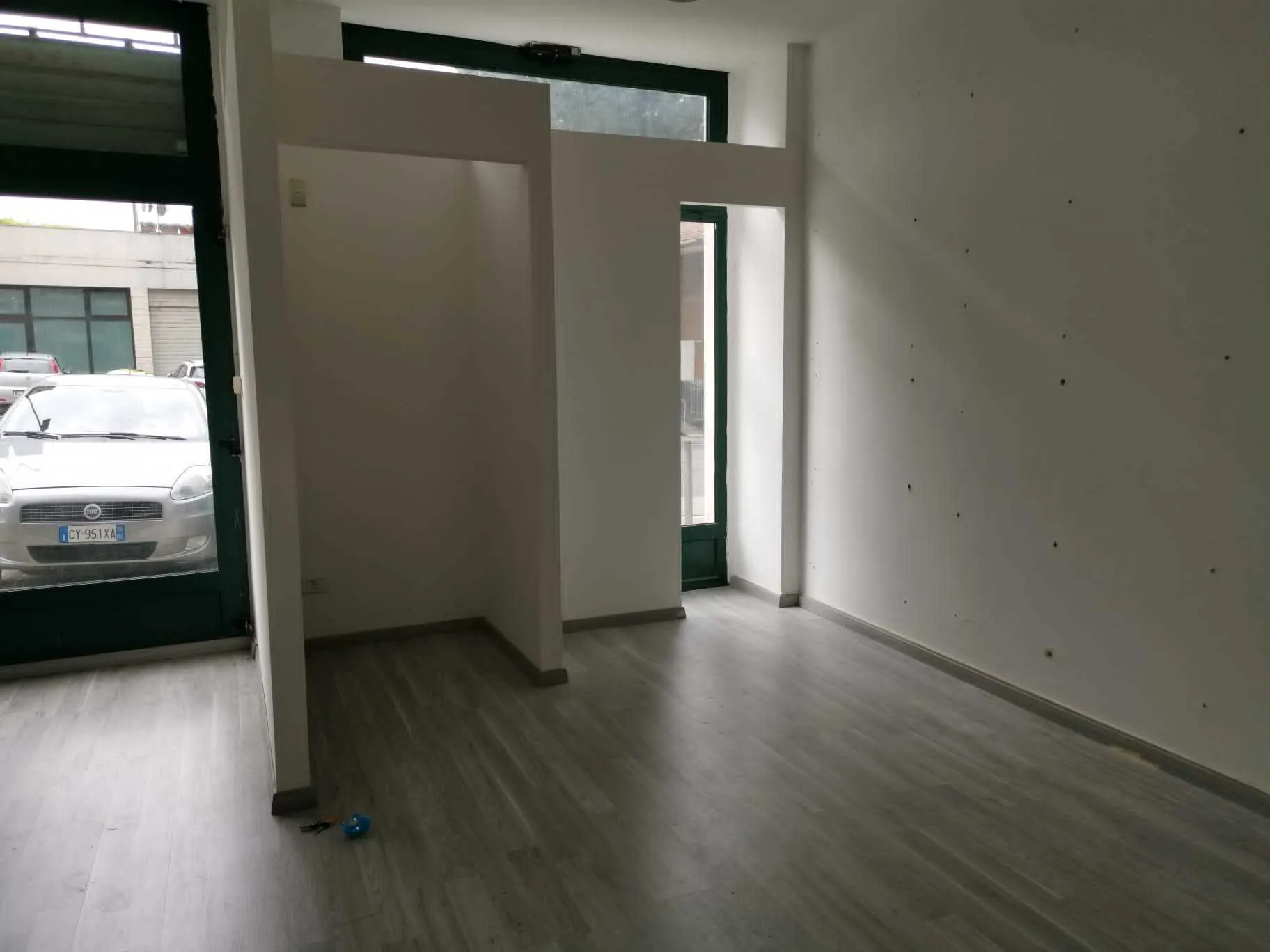 Immagine per Locale commerciale in vendita a Ancona via Martiri Della Resistenza