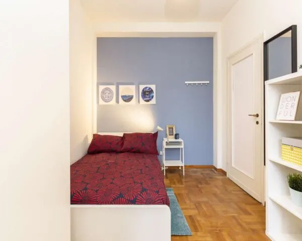 Stanza Milano