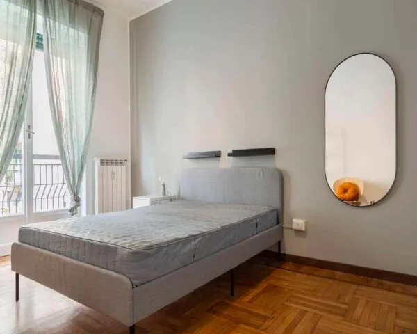 Stanza Milano