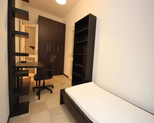 Stanza Milano