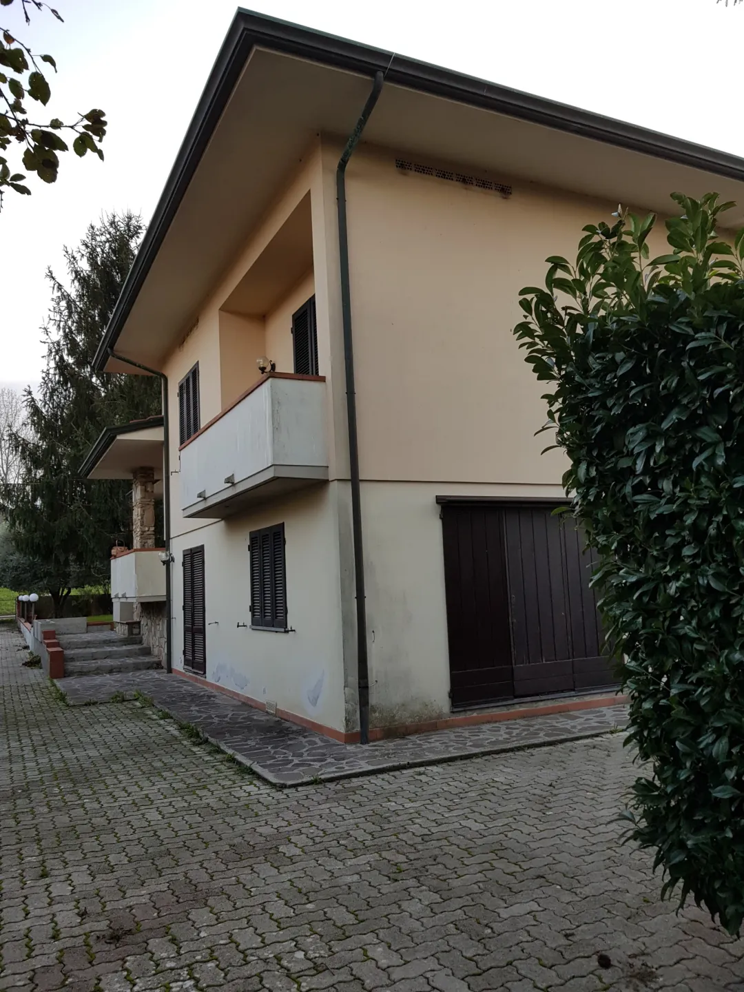 Immagine per Villa in vendita a Lucca via Della Torre