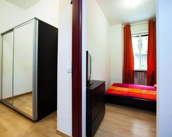Stanza Milano