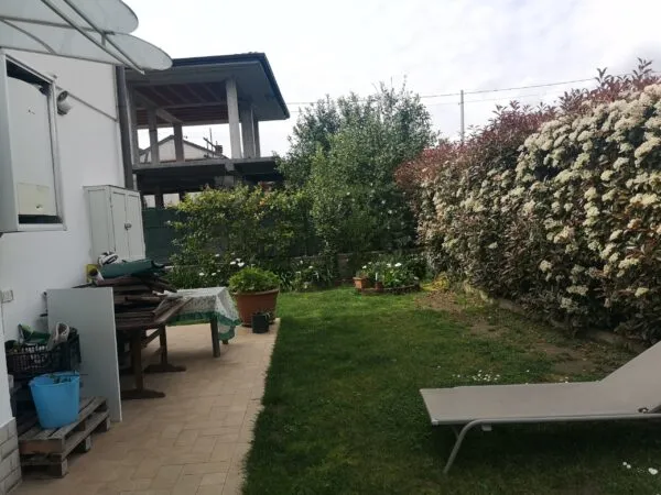 Villa via Del Bozzo Nord 10, Massa