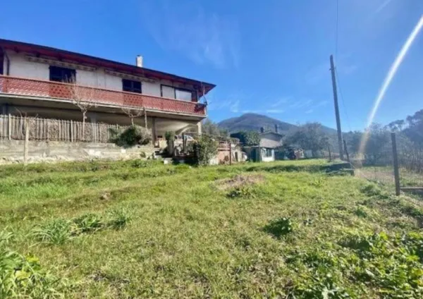 Immagine per Villa in vendita a Luni via Larga