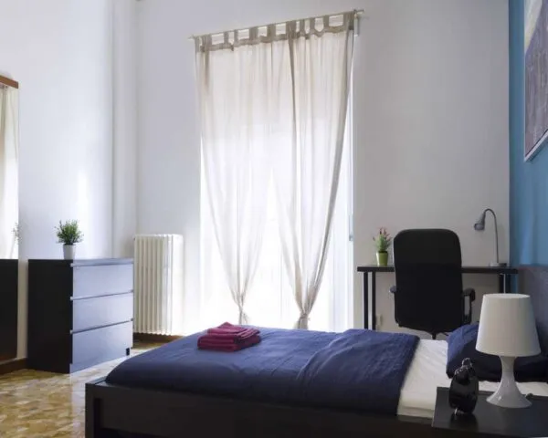 Stanza Milano