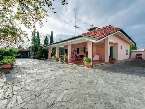 Immagine per Villa in vendita a Carrara via Privata Villa Ceci 21