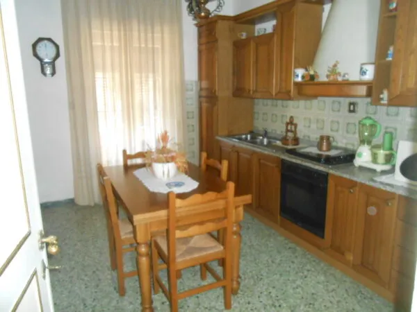 Villa via Per Chiatri, Farneta, Lucca