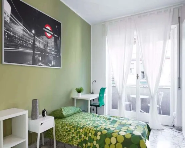 Stanza Milano