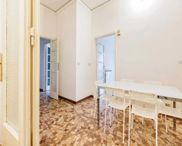 Stanza Milano