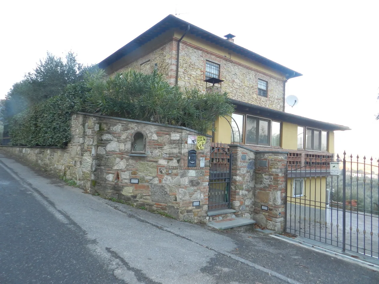Immagine per Casale in vendita a Lucca via Di Bolognana 601
