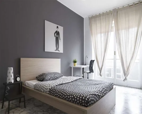 Stanza Milano