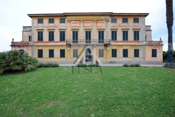 Villa via Del Leccio Lappato, Capannori