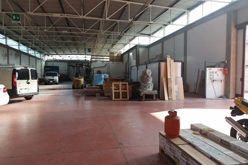 Immagine per Industriale in affitto a San Benedetto del Tronto via Statale 16