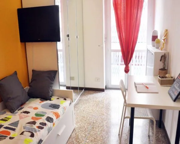 Stanza Milano