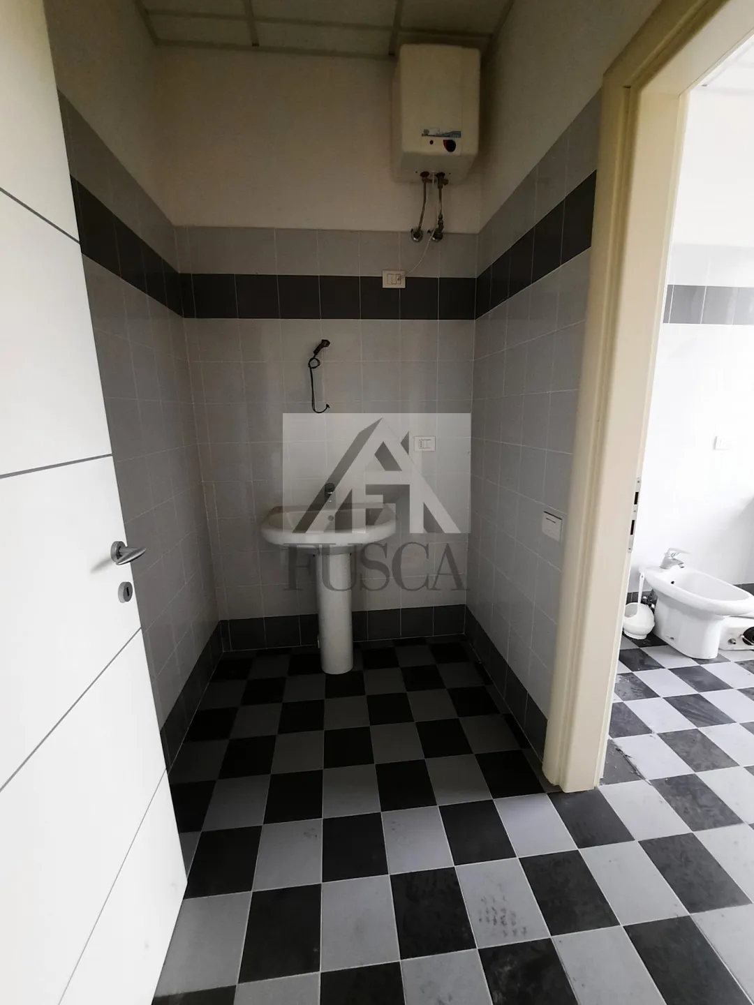 Immagine per Ufficio in affitto a Lucca via Per Corte Ceccotti