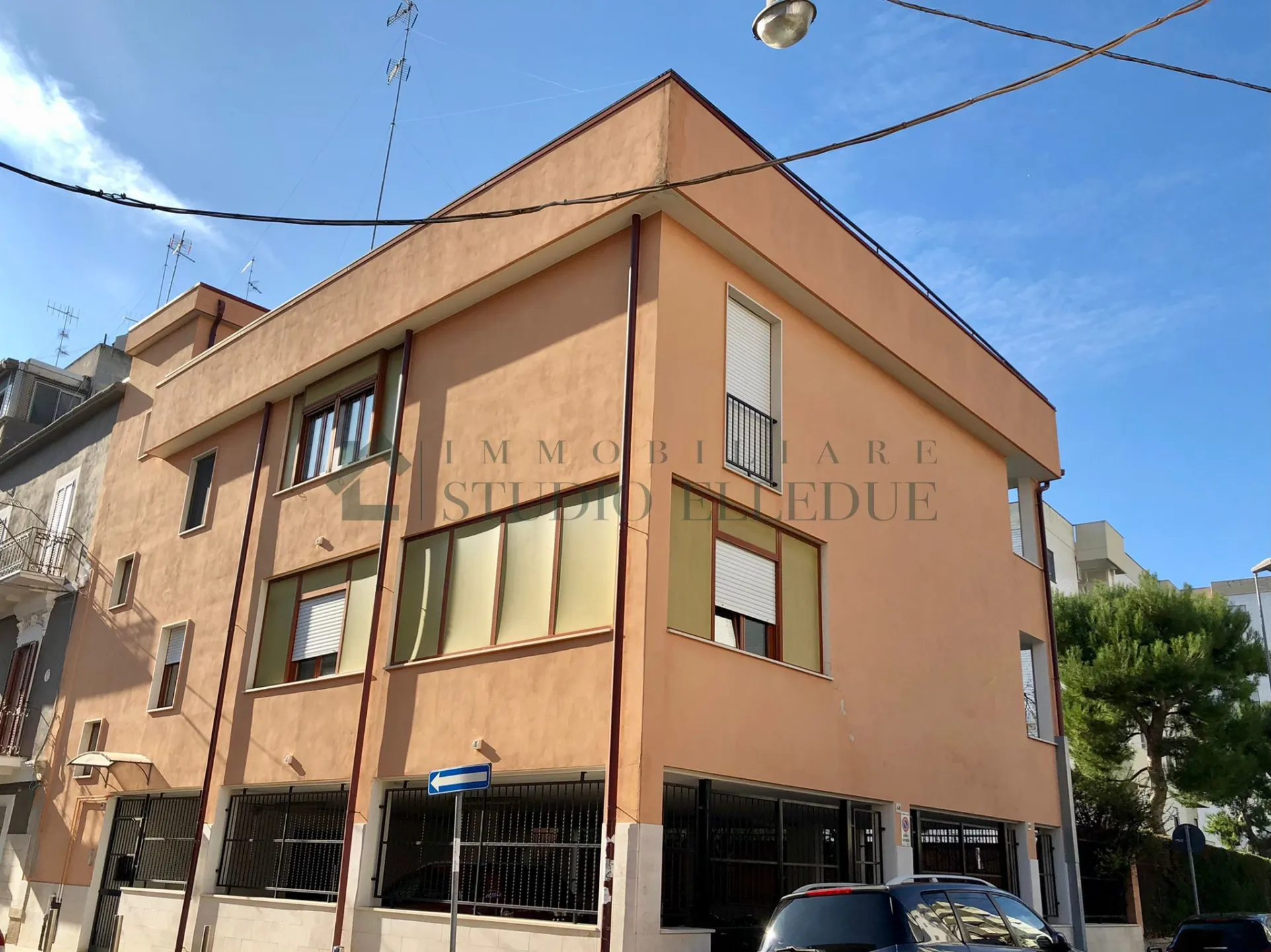 Immagine per Villa bifamiliare in vendita a Bari via Capitano Michele Milano 44