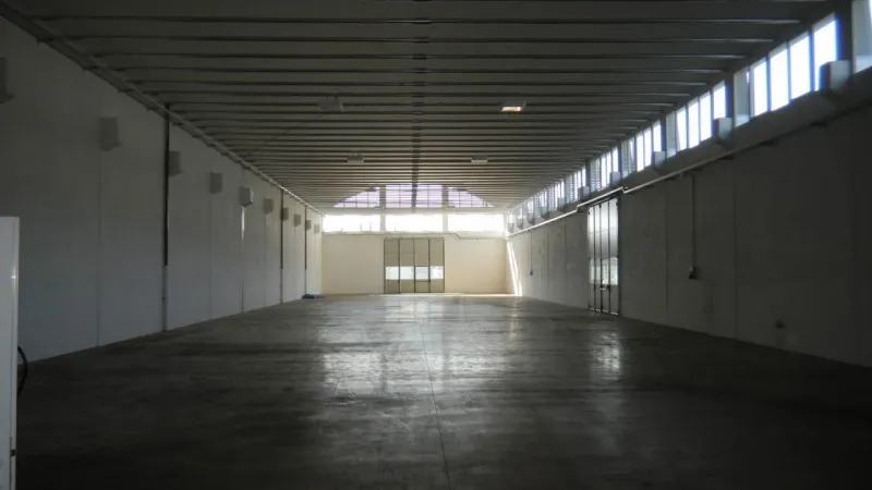 Immagine per Industriale in vendita a Capannori via Stradone Di Camigliano