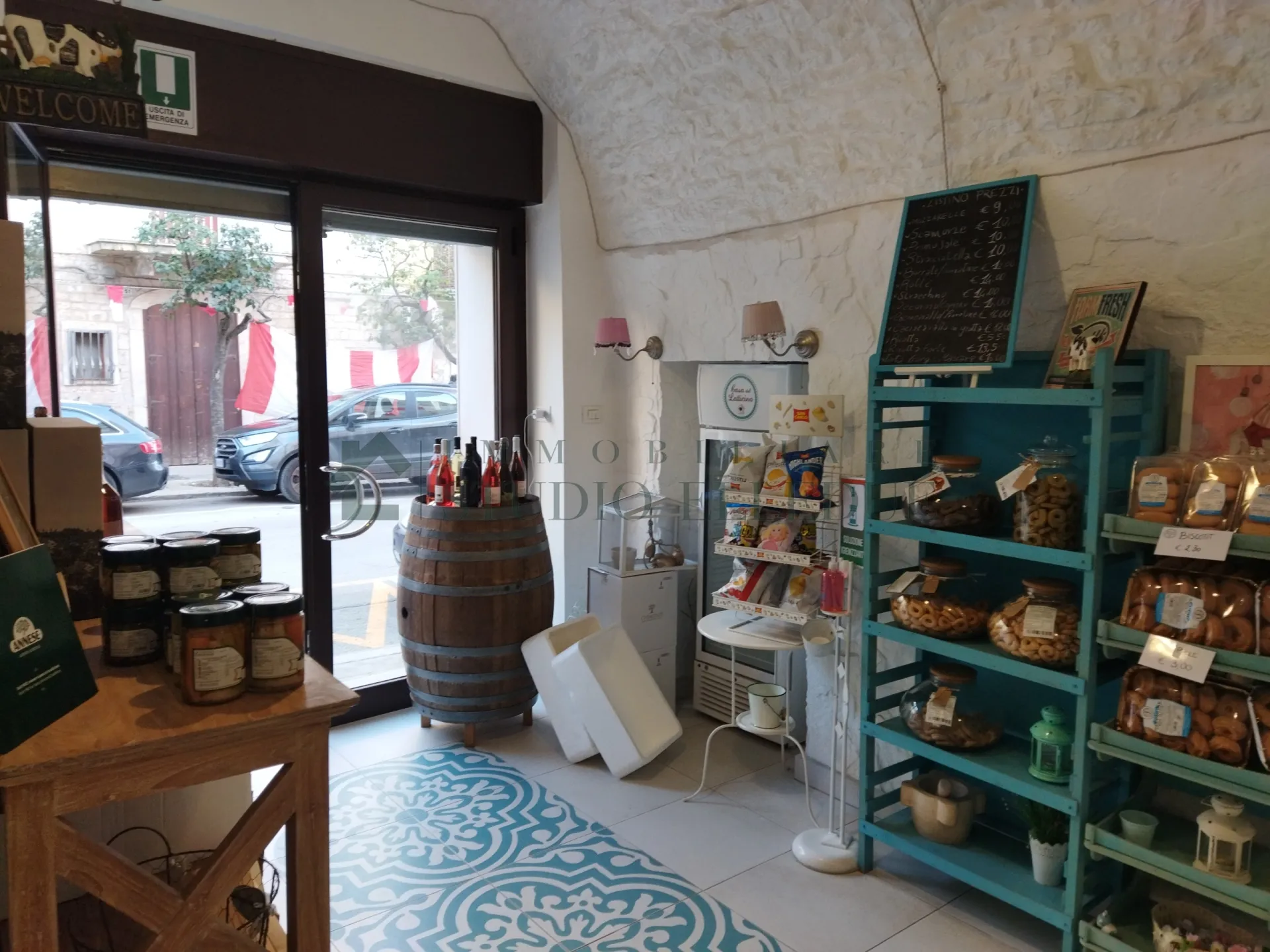 Immagine per Negozio in vendita a Sannicandro di Bari corso Vittorio Emanuele Iii n°72