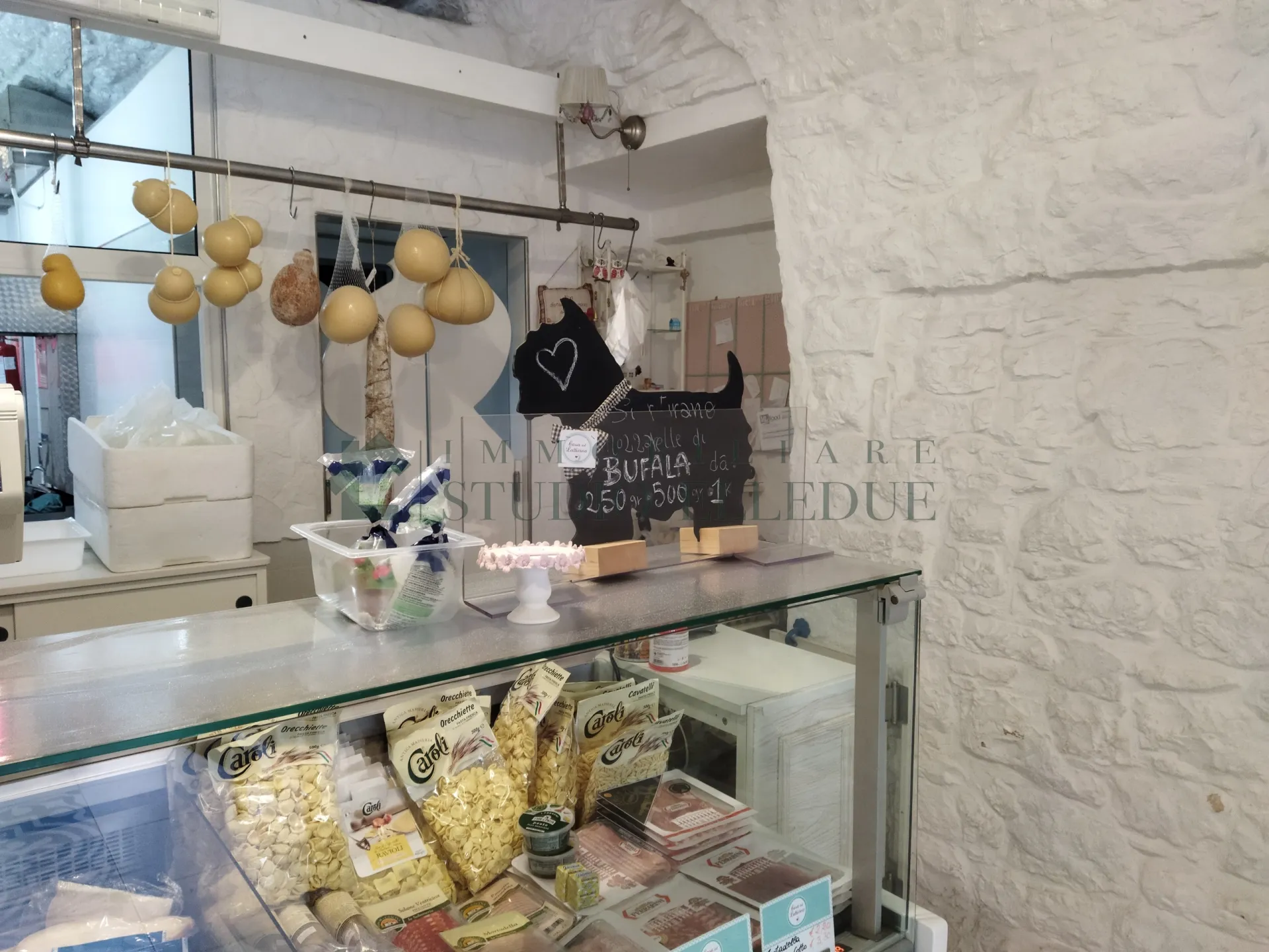 Immagine per Negozio in vendita a Sannicandro di Bari corso Vittorio Emanuele Iii n°72