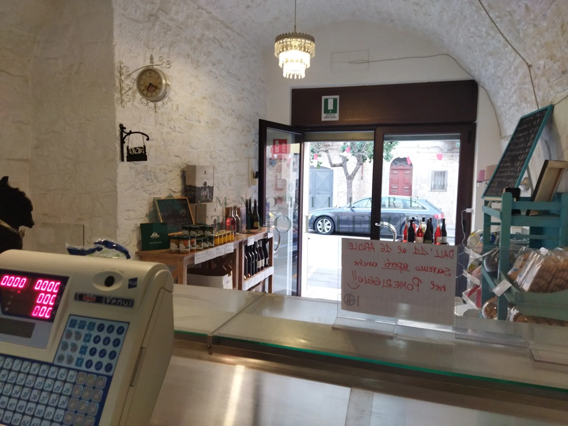 Immagine per Negozio in vendita a Sannicandro di Bari corso Vittorio Emanuele Iii n°72