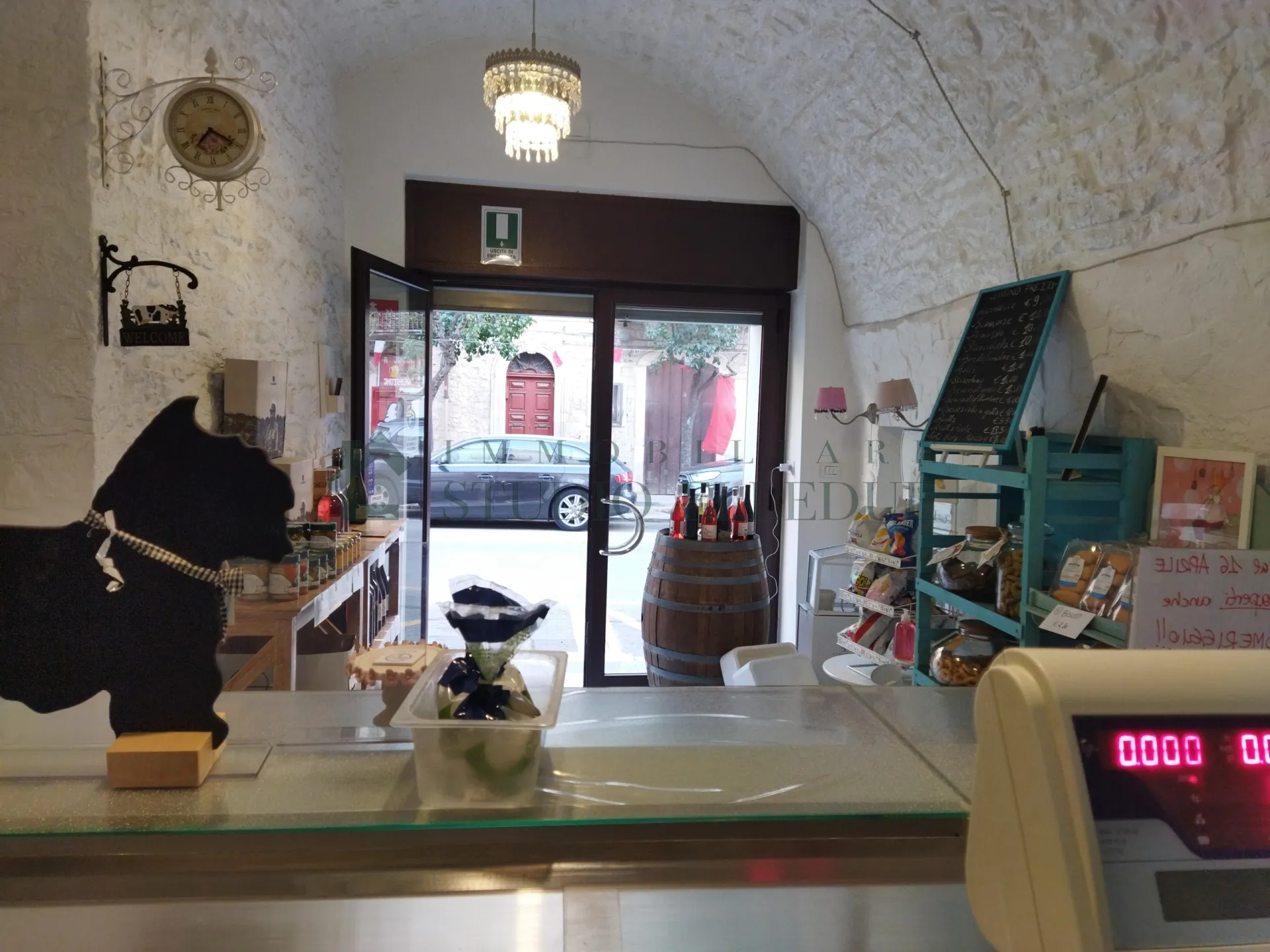 Immagine per Negozio in vendita a Sannicandro di Bari corso Vittorio Emanuele Iii n°72