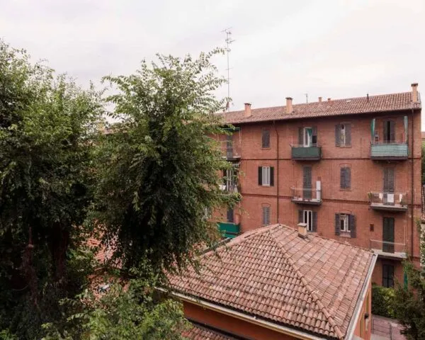 Stanza Bologna