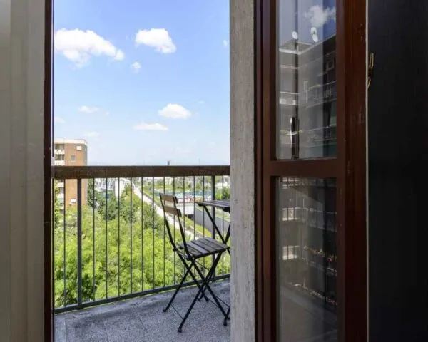 Stanza Milano