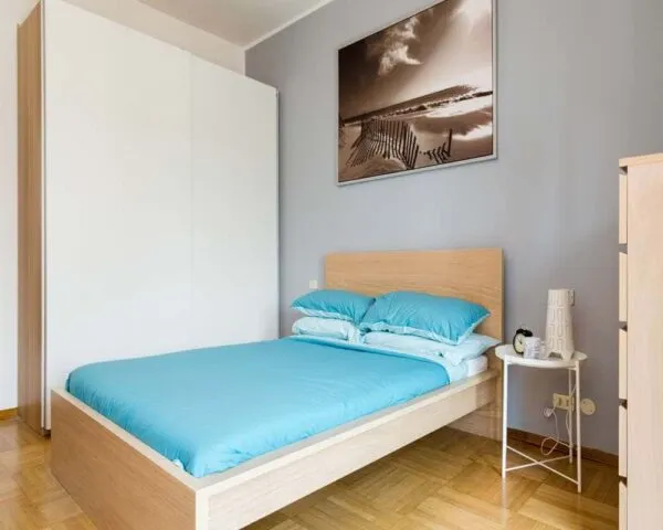 Stanza Milano
